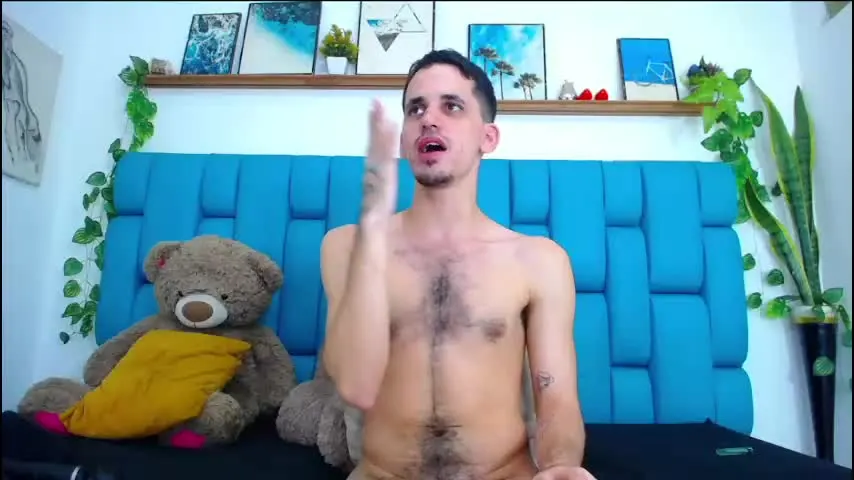 king_voy — GOAL: MASTUBATION [125 tokens remaining] Welcome to my room! #+18 #feet #cum #twink