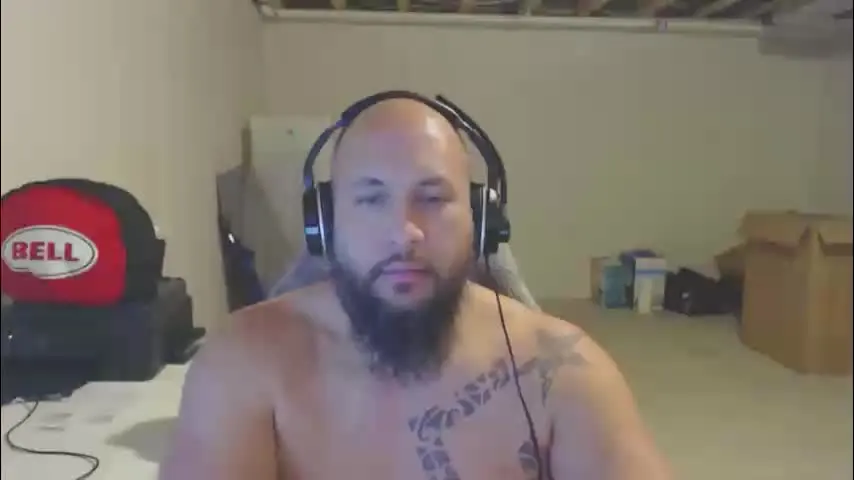 thehawaiian93 — Chilling... come hang! shorts off at [150 tokens remaining]