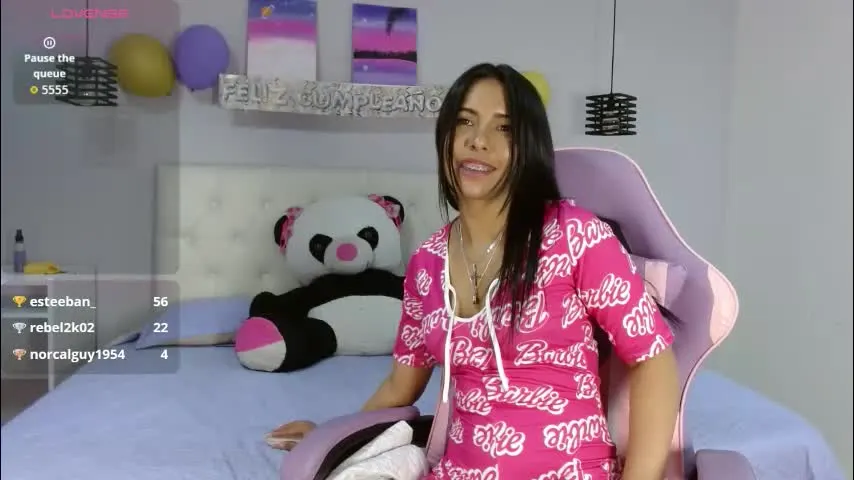 velvetrosss — GOAL: Blowjob + deepthroat mix 🍆💦 [41 tokens remaining] Welcome to my room! #feet #brunette #natural #latina #new