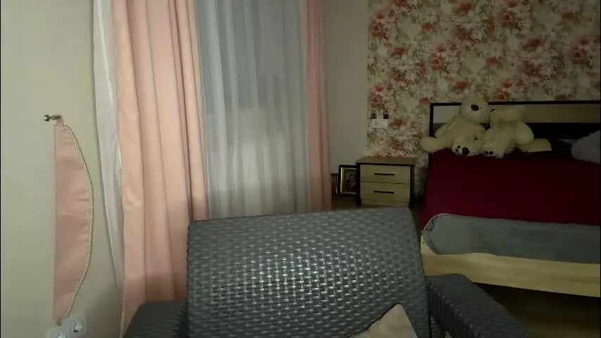 dejameneal — playful wink #new #18 #teen #blonde #shy FIRST STREAM ✅ [20 tokens remaining]