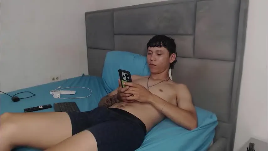 antoine_mastercum — SHOW CUM AND FINGERS IN MY ASS😈 #teen #twink #skinny #master #cum [467 tokens remaining]