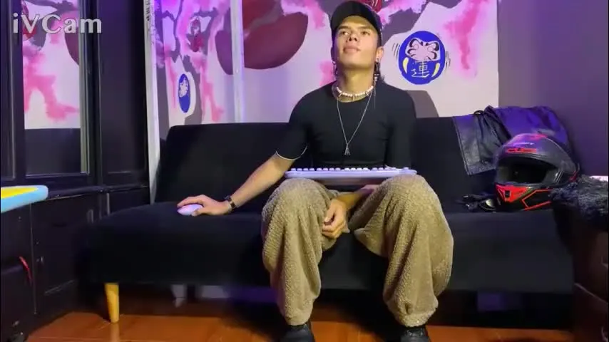 dhamyan_wang — GOAL: Sexy Dance🕺🏻🎶 [500 tokens remaining] Welcome to my room! #feet #Teen #Latino #Socks #new