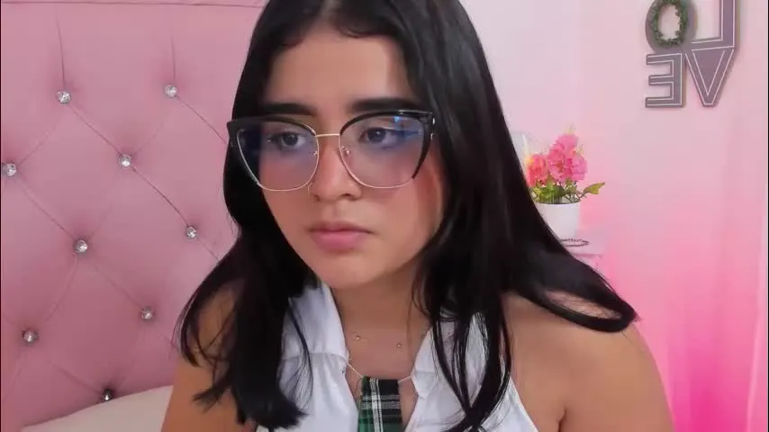 nara_bloom — GOAL: Take top off 🍒Free the boobies🍒 [9 tokens remaining] Hello! It's my first day here, pamper me a lot ❤️❤️ #latina #bigass #shy #18 #glasses