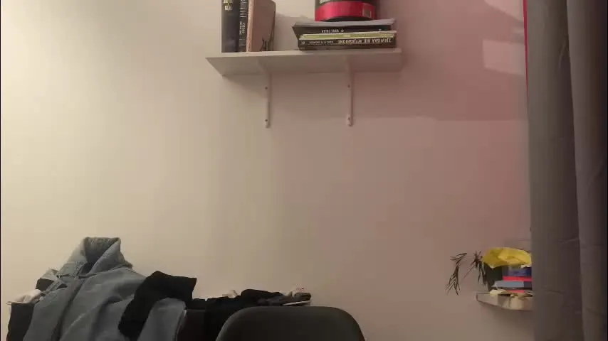 pinkie_pie_swag — i wanna buy something to eat:) [1000 tokens remaining]