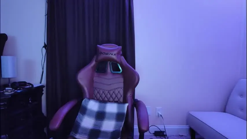 xxaltheprincexxx — xxaltheprincexxx's vibe room! hang out with your favorite chocolate daddy vibing #chocolate #daddy #chillvibes #black