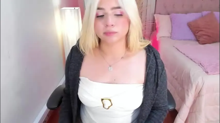 barbiehannab — GOAL: BODY NAKED🥵 [63 tokens remaining] Welcome to my room! ❤️‍🔥❤️‍🔥 #deepthroat #blonde #domi #slave #new