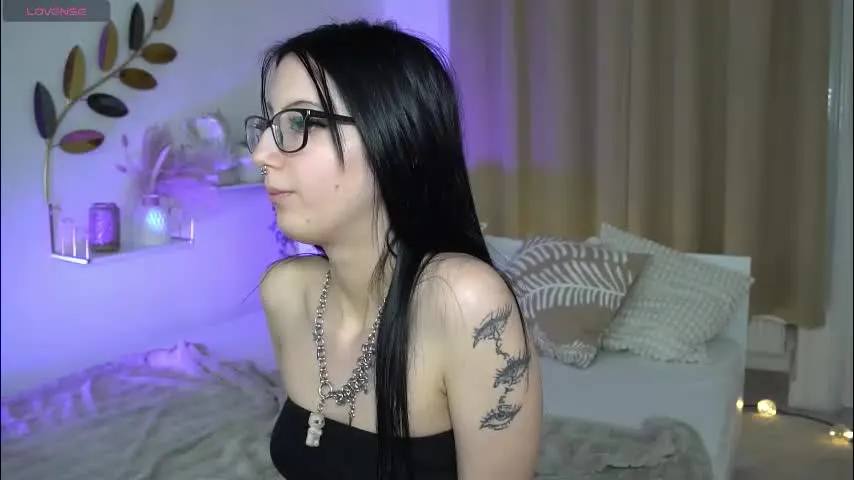 ariaamoon — Spank me #goth #godless #femdom #fimdom [555 tokens remaining]