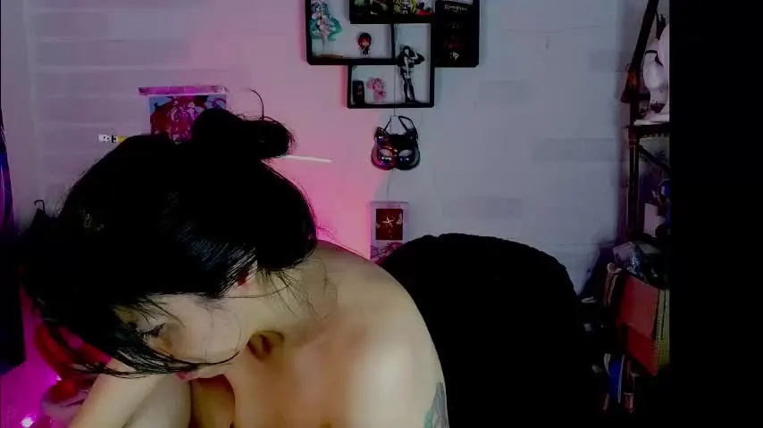 black_lady_05 — Goal 2 : ♥ BLOWJOB ♥ (81 tokens remaining) follow me IG: SKY_SWEET4U ♥ #deepthroat #smalltits #latina #trimmed #milf