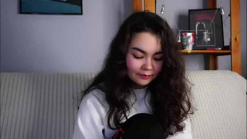 camrising — Goal: show jewelry^^ Hi it's my first day so let's get to know each other and have fun #shy #cute #new #18 #asian [66 tokens remaining]