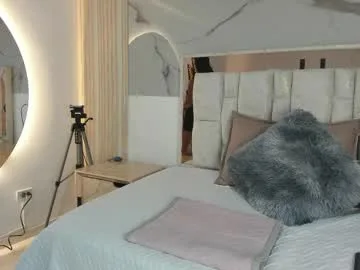 1naughty_milf live stage
