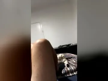 48_daddy_ish live stage