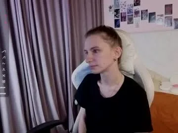 _ash_leyy_ live stage