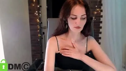 Live thumbnail for _karolina