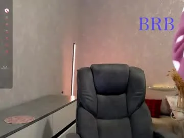 _naughty_megan_ live stage