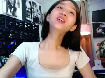 a_r_i_a_n_n_a live stage