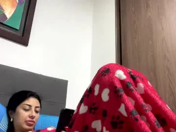 abrilsantosxo live stage
