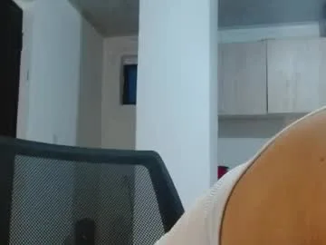 adam_shilder7 live stage