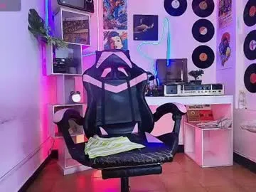 ainara_foxxx live stage