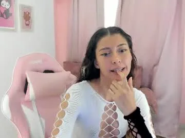 ale_lewiss live stage