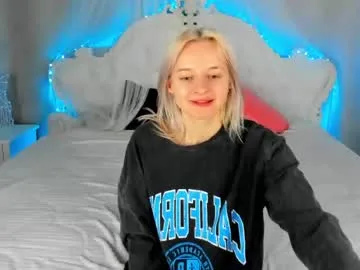 alessakiss live stage