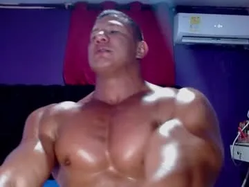 alex_bigcumvez live stage