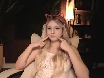 alisele live stage