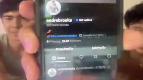 Live thumbnail for andrebrooks