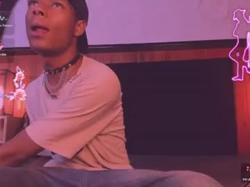 andy_true live stage