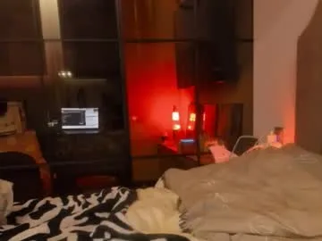 angel_andreww live stage