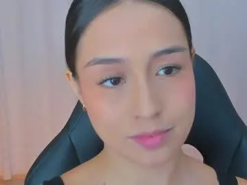 anny_jones77 live stage