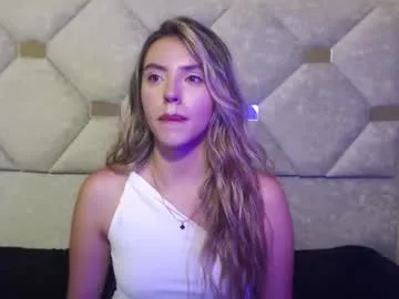antonella_rose3 live stage