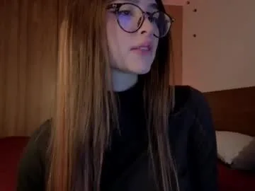 aria_mora live stage