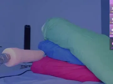 ariana_nix live stage