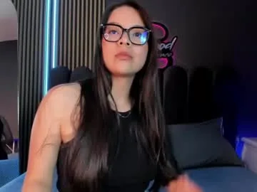 ariia_fg live stage