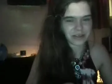 ariisurqueen live stage