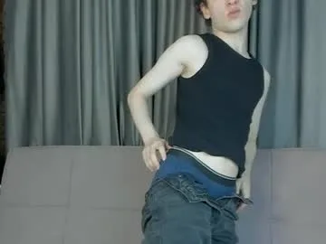 arrogant_eli live stage