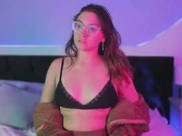 ashhley_chase live stage
