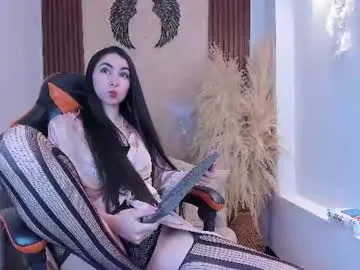 ayla_min live stage
