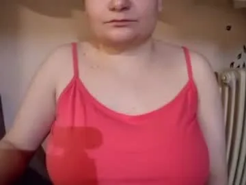 bonnie_jade live stage