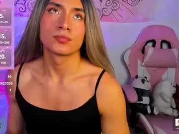 brihanna_cooper live stage