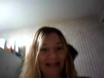 brittanylove1508 live stage