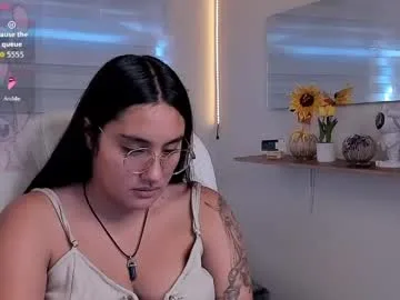 caroline_rodriguez_9 live stage