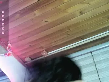 cristal__hot_1 live stage