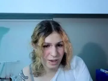 cuddleavenue live stage