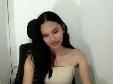 cutiee_lily2 live stage