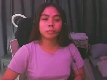 cynfull_eva69 live stage