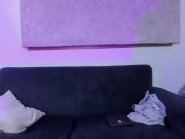 daka_hylls live stage