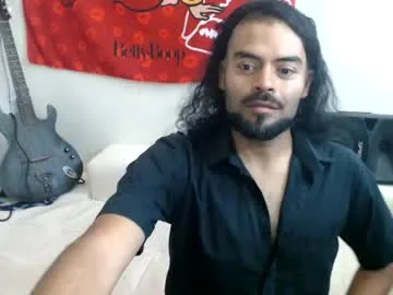 dan_khemeia live stage