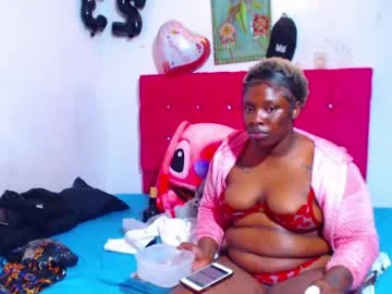 ebony_chayna live stage