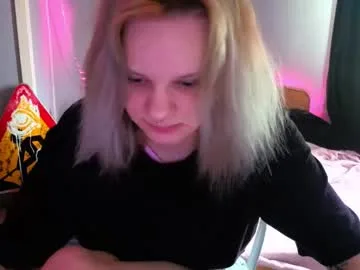 elieiza_xo live stage